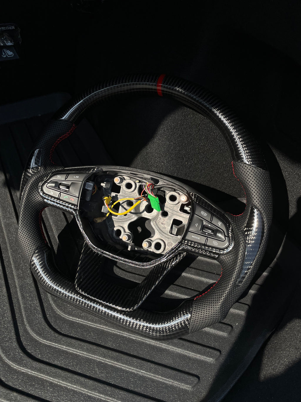PROTON X50 S70 CARBON REDLINE STEERING- PLUG AND PLAY-RED CENTERING RACING LINE