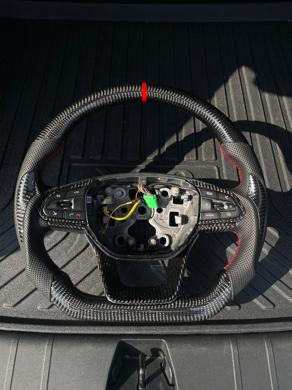 PROTON X50 S70 CARBON REDLINE STEERING- PLUG AND PLAY-RED CENTERING RACING LINE