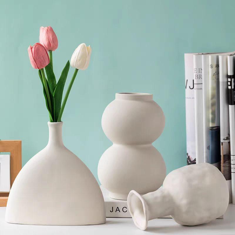 Ins wabi-sabi style ceramic vase ornaments living room flower arrangement B&B clothing store high-end sense art home