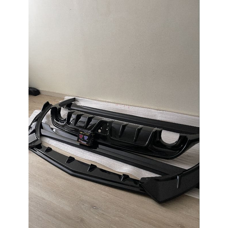 Proton S70 Full BodyKit , Frontlip ,side skirt and Rear diffuser