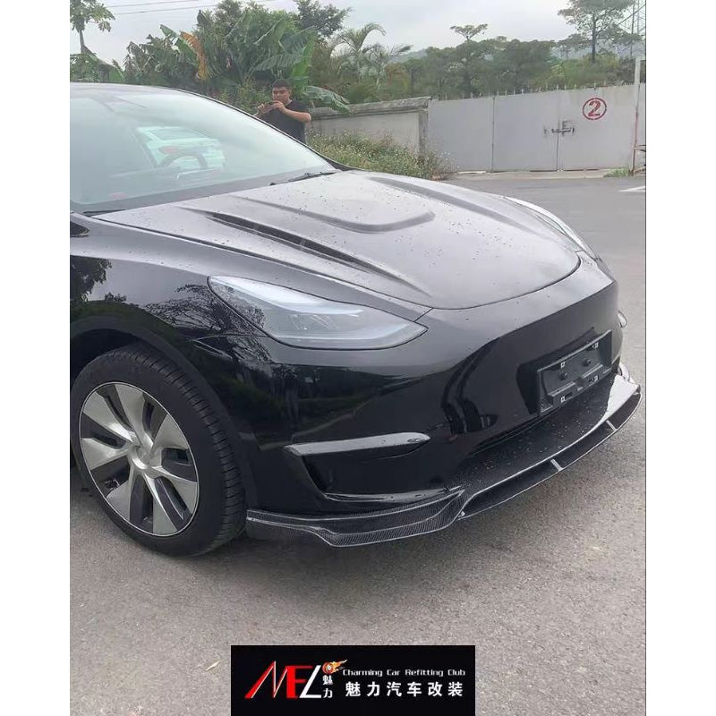 Tesla Model Y Carbon fiber Bodykit accessories Tesla spoiler frontlip Sideskirt Diffuser Carbon fiber hood