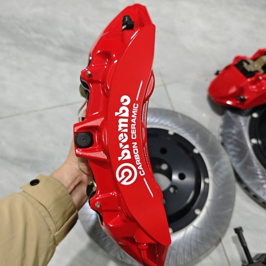 Brembo V6 6 pot suitable 18 inch brembo brake kit