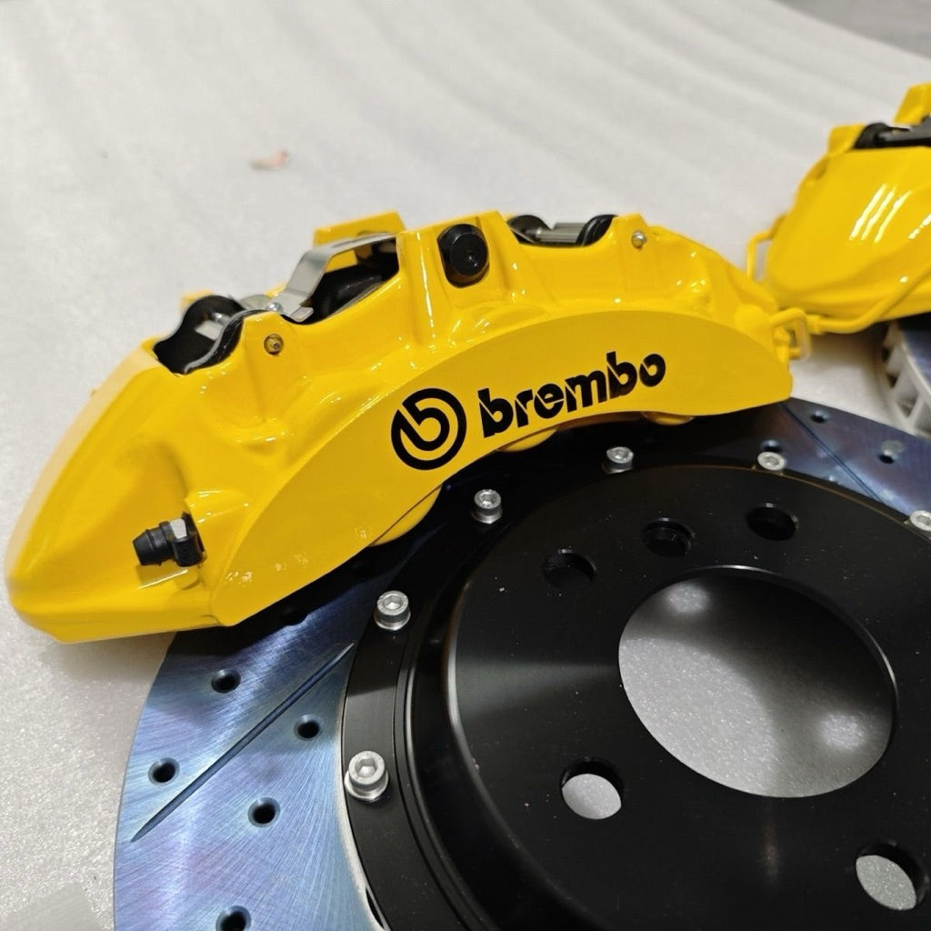 Brembo V6 6 pot suitable 18 inch brembo brake kit